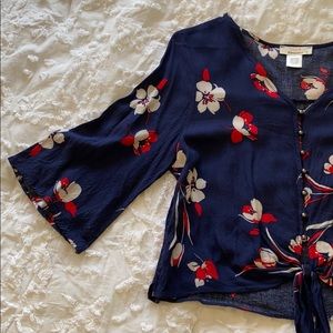 ✨ Red, white and blue crop top! ✨